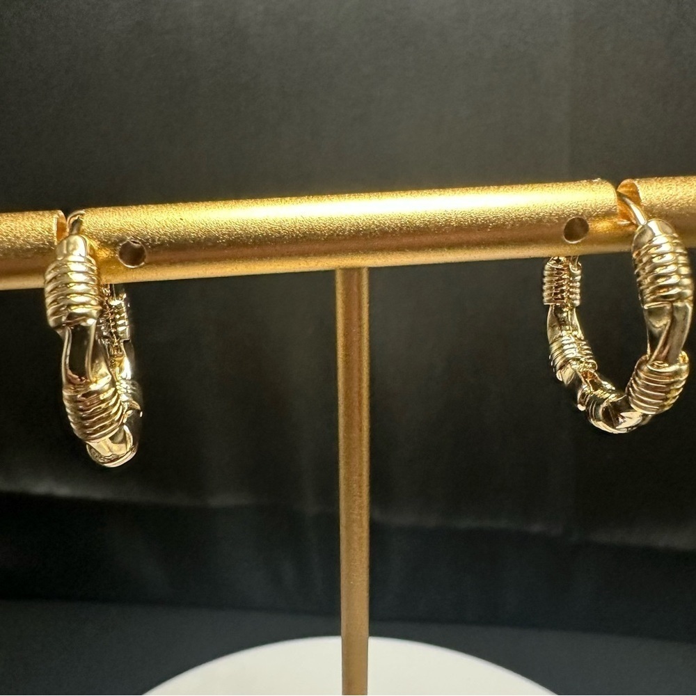 Gold Hoop Earrings – Lightweight Chunky Bamboo Style | Hypoallergenic Brass - Picture 10 of 11